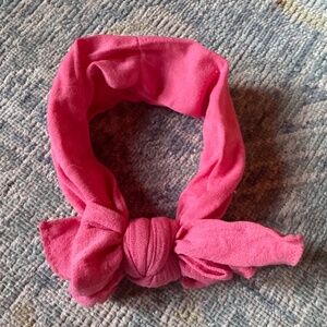 pink baby headband w/ bow